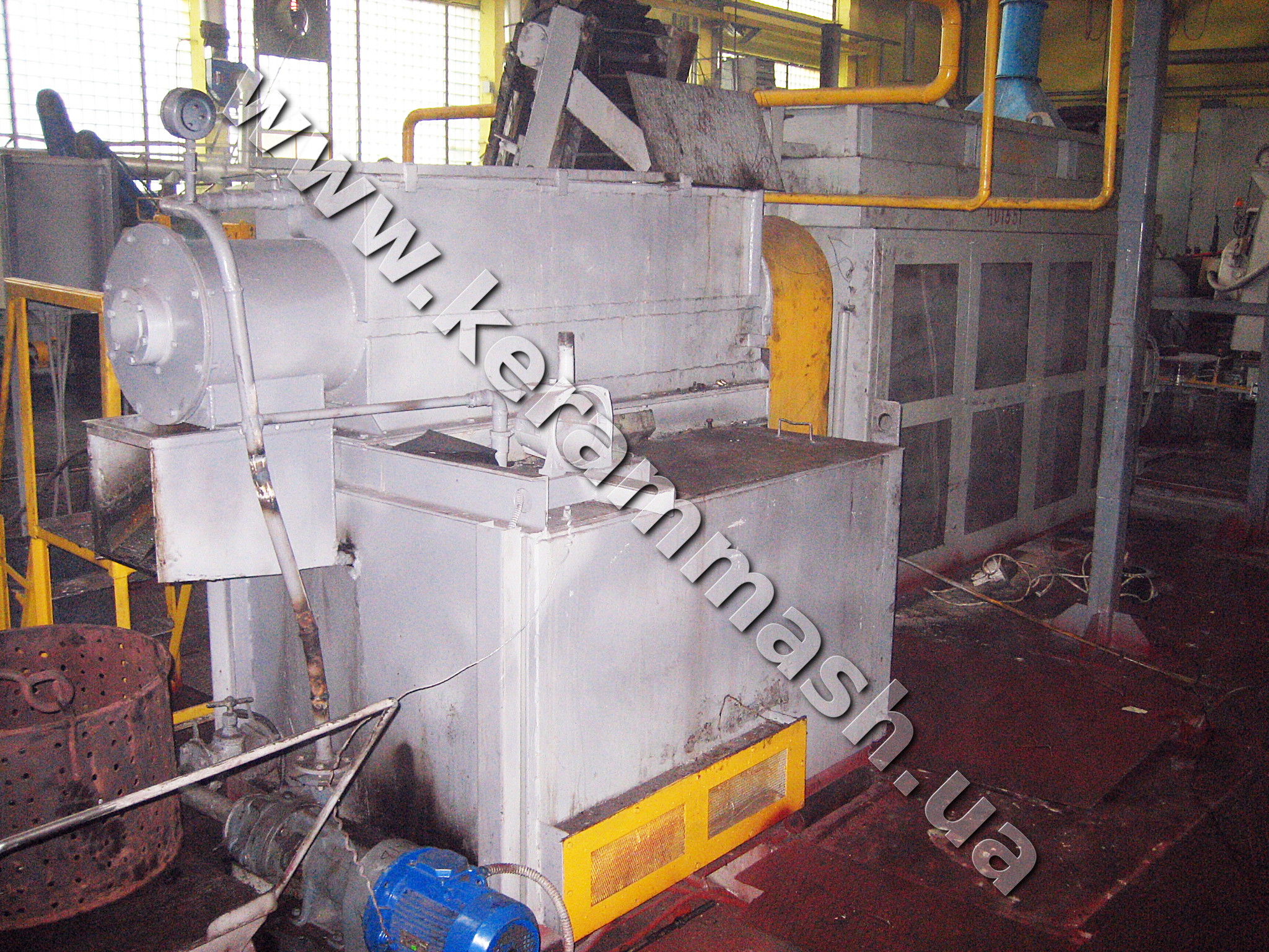 Industrial drum furnace for chemical heat treatment