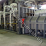 Industrial pusher-type furnaces with gas heating for heat treatment